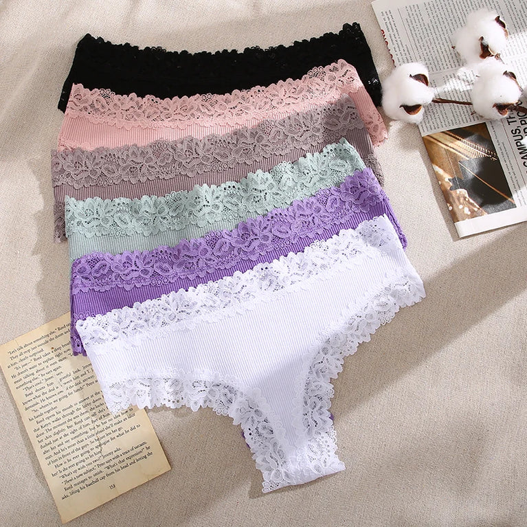 Lace-Trim Cotton Bikini – Low-Rise Comfort Knickers