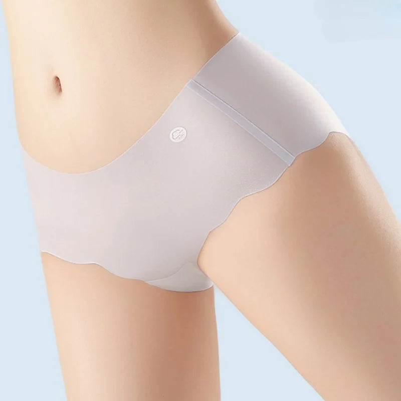 Seamless Performance Briefs – Low-Rise Invisible Support