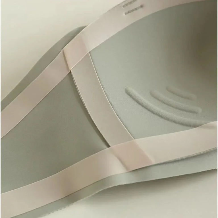 Strapless Seamless Bra – Versatile Wireless Support