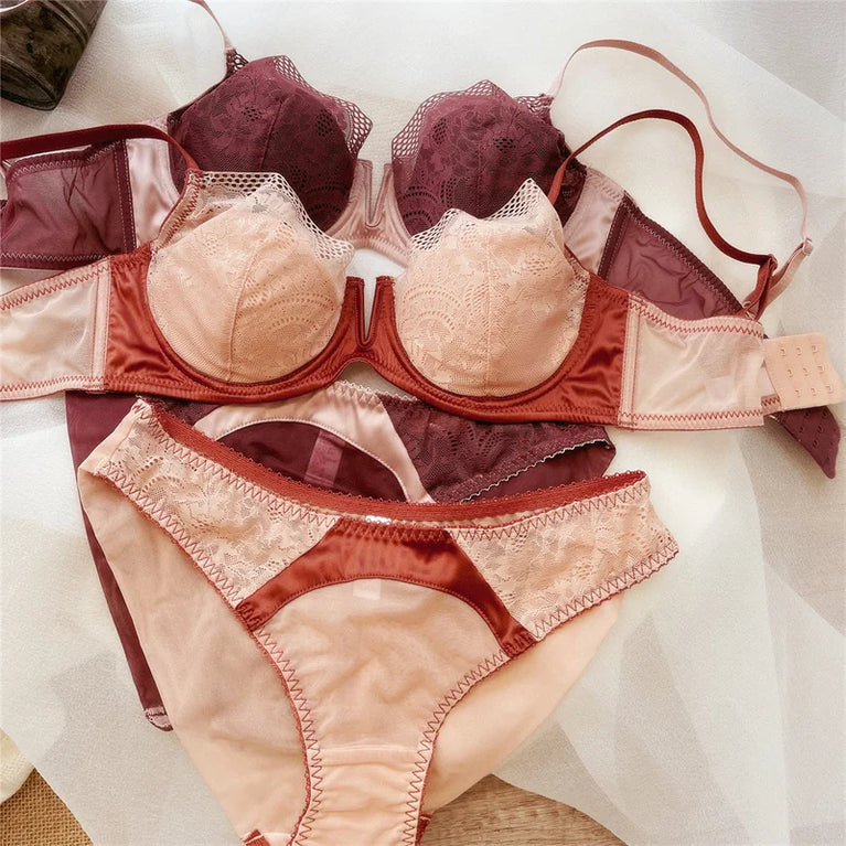 Floral Lace Plunge Push Up Bra Set – Elegant Underwire Lingerie