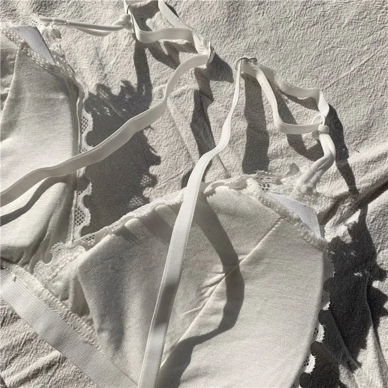 French Lace Triangle Bralette | Seamless Wireless Support