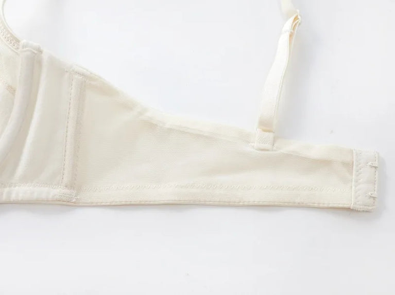 Floral Embroidery Plunge Push Up Bra Set – Elegant Underwire Lingerie