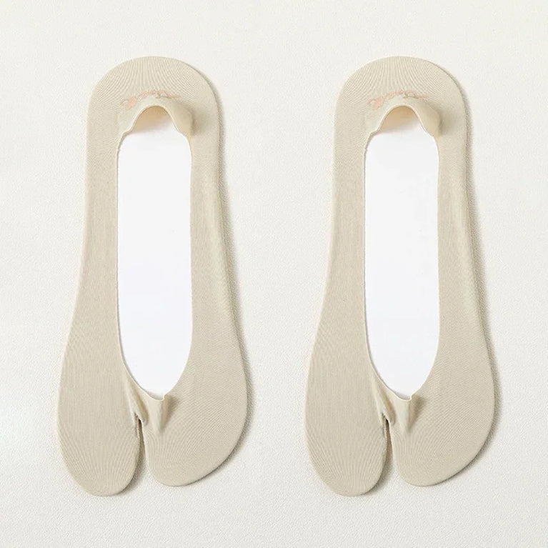 Women Ultra Thin Split Toe Invisible Boat Ankle Socks Summer