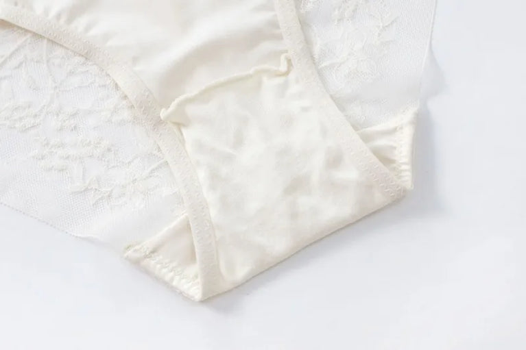 Floral Embroidery Plunge Push Up Bra Set – Elegant Underwire Lingerie