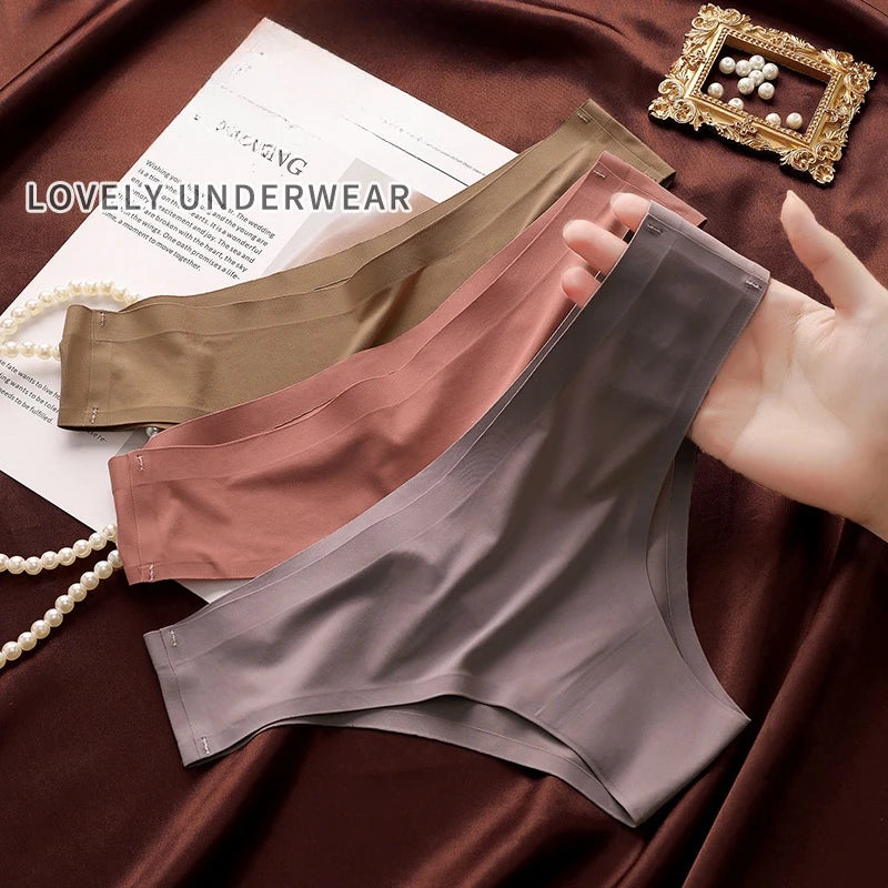 Seamless Performance Briefs – Low-Rise Invisible Support