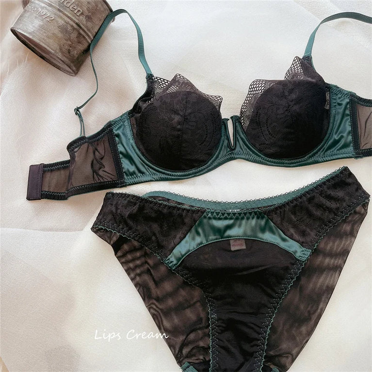 Floral Lace Plunge Push Up Bra Set – Elegant Underwire Lingerie