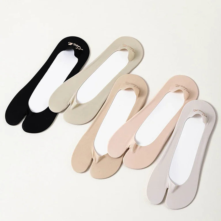 Women Ultra Thin Split Toe Invisible Boat Ankle Socks Summer