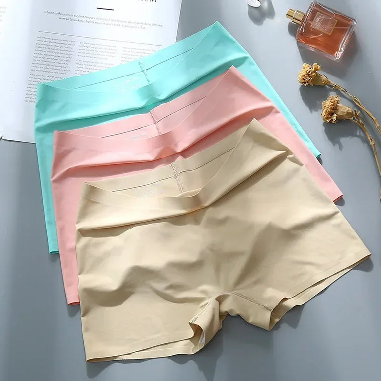 Seamless Performance Boyshorts – Mid-Rise Invisible Comfort