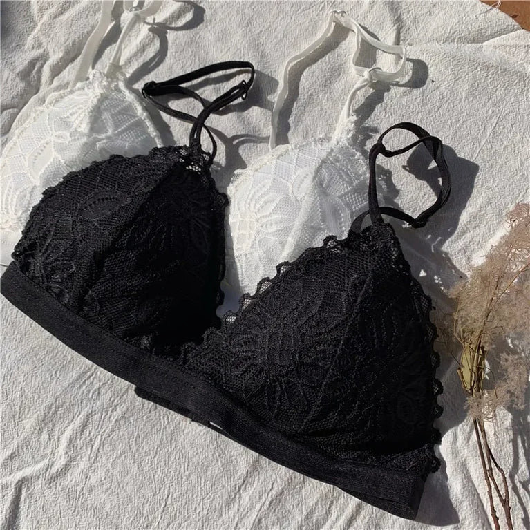 French Lace Triangle Bralette | Seamless Wireless Support