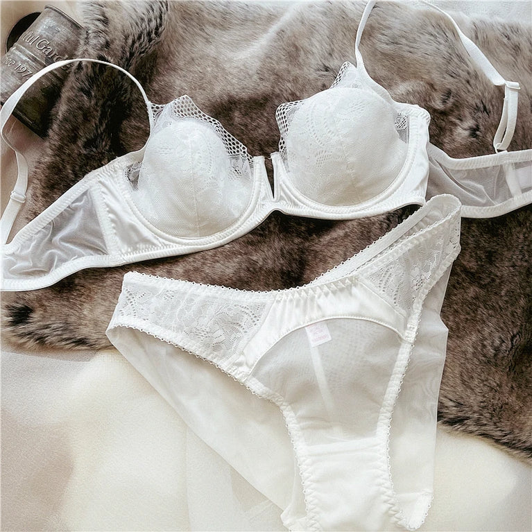 Floral Lace Plunge Push Up Bra Set – Elegant Underwire Lingerie