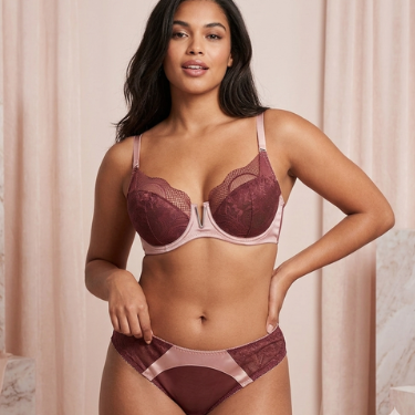 Floral Lace Plunge Push Up Bra Set – Elegant Underwire Lingerie