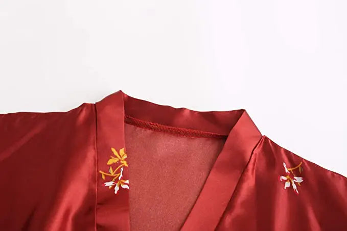 Luxury Floral Satin Silk Robe – Elegant Short-Sleeve Kimono Bathrobe for Brides, Bridesmaids, and Summer Lounging