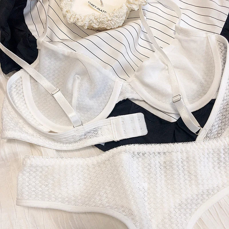 Plunge Push Up Wire-Free Bra & Brief Set – Seamless Sexy Lingerie