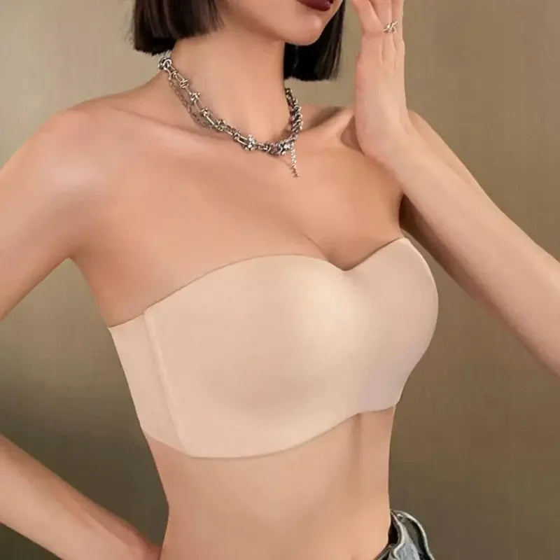 Strapless Seamless Bra – Versatile Wireless Support
