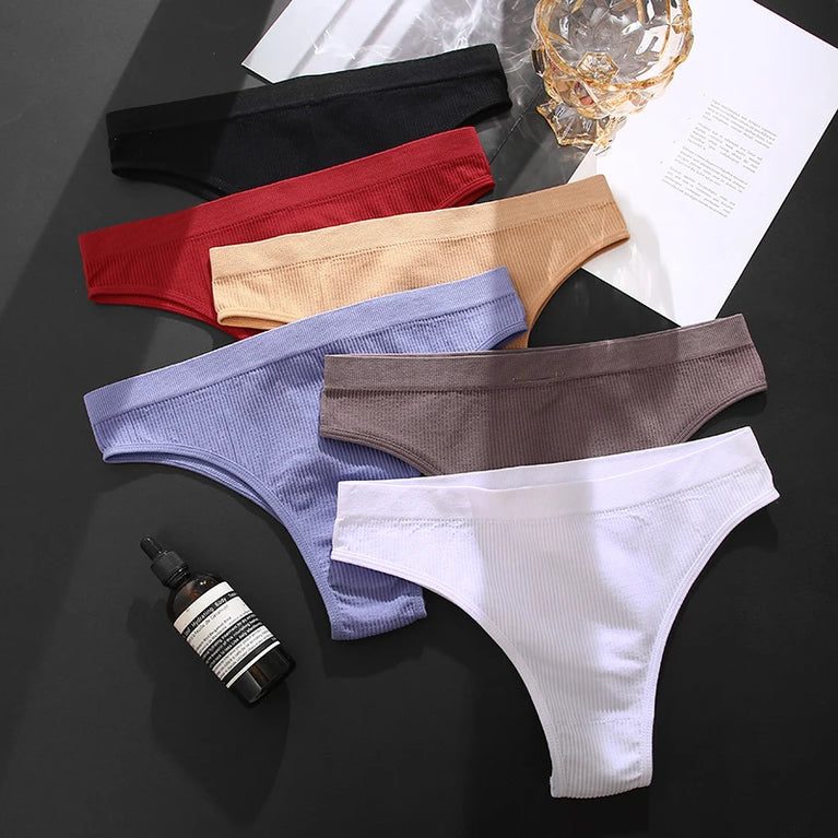Seamless Brazilian Panties | Basic Mid-Rise Bikini