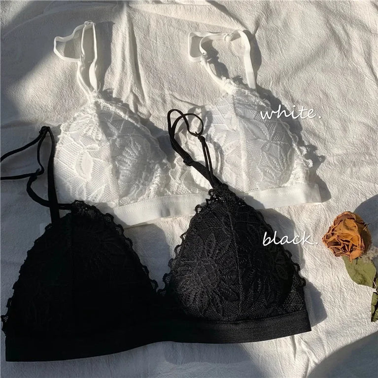 French Lace Triangle Bralette | Seamless Wireless Support