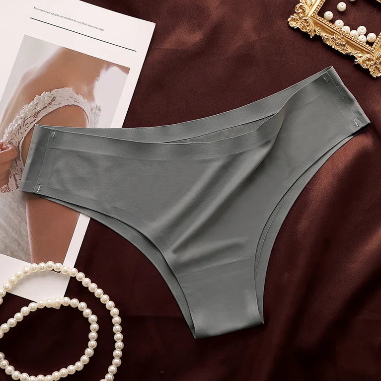 Seamless Performance Briefs – Low-Rise Invisible Support