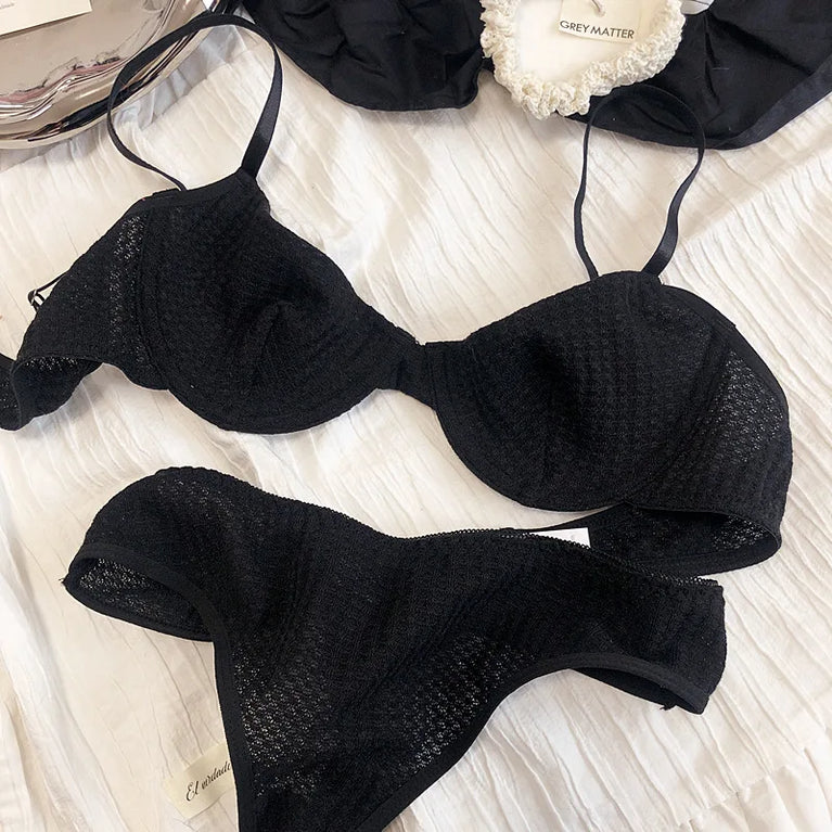 Plunge Push Up Wire-Free Bra & Brief Set – Seamless Sexy Lingerie