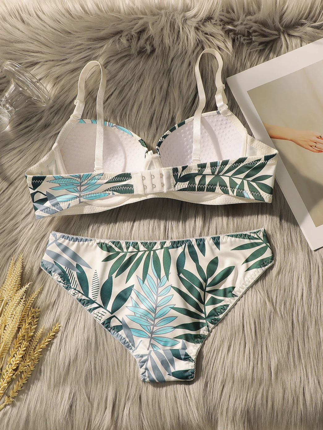 Summer Leaf Print Push-Up Bra Set | Gathering Steel Ring Duo