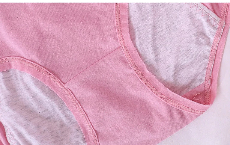 Floral Comfort Briefs – Mid-Rise Breathable Plus-Size Cotton Panties