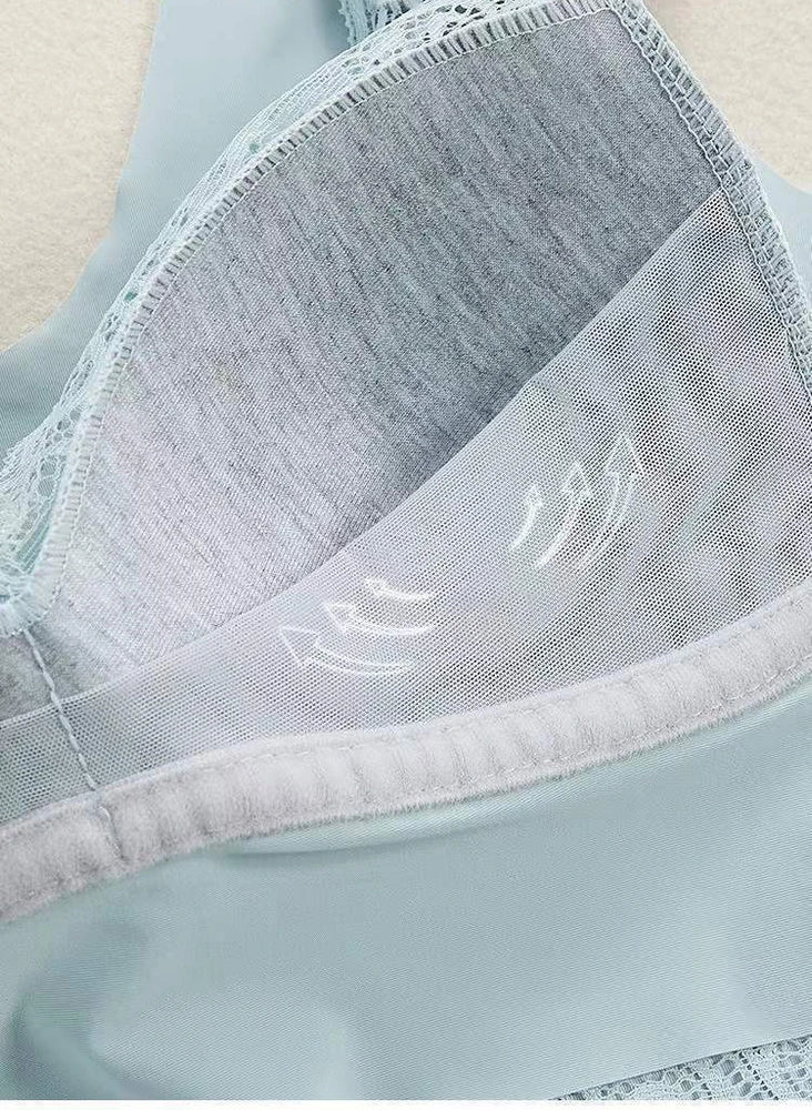 Ice Silk Seamless Lace Bralette | Wire-Free Vest Support