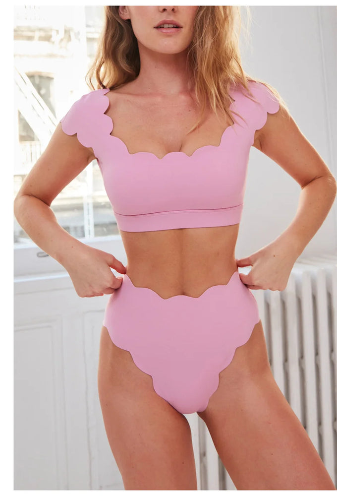Performance Yoga Top – High-Stretch Seamless Support