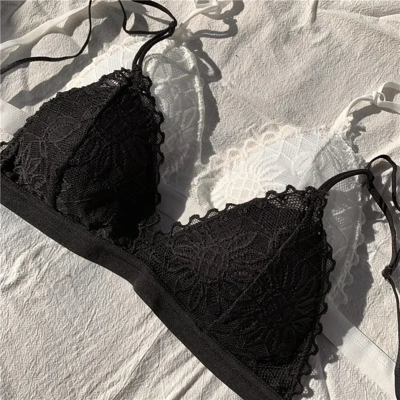 French Lace Triangle Bralette | Seamless Wireless Support
