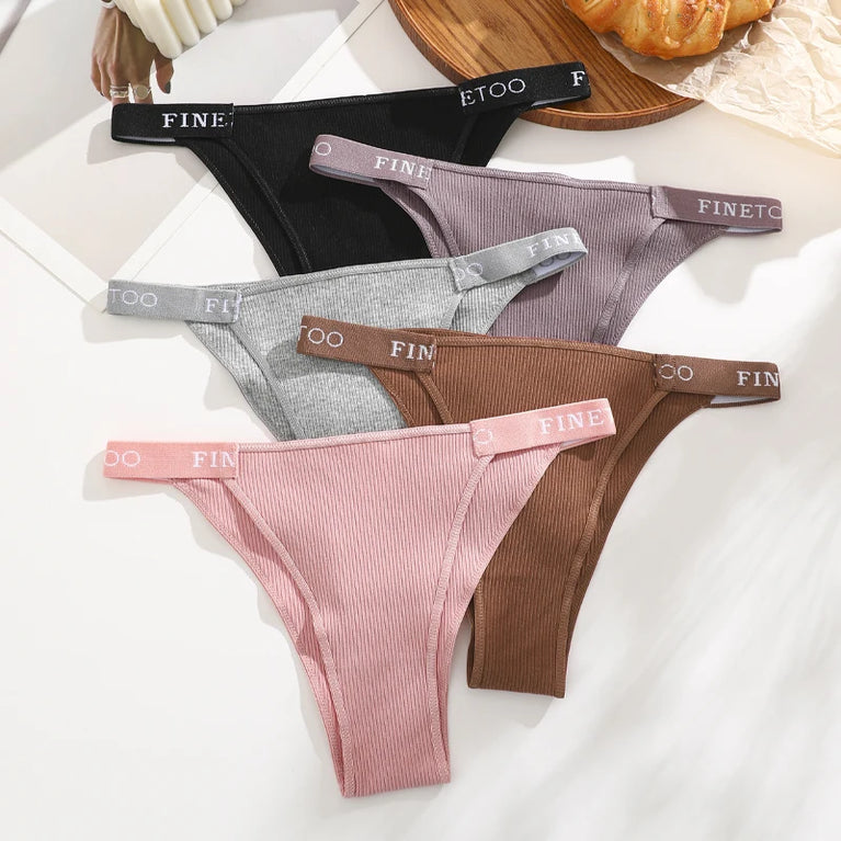 Seamless Cotton Briefs – Low-Rise Natural Comfort