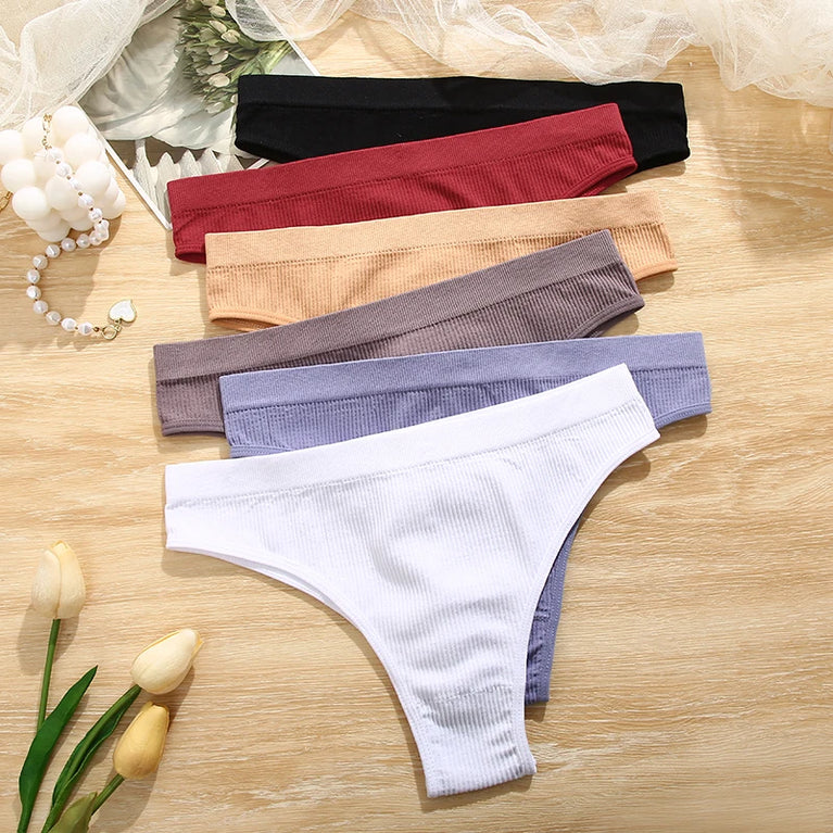 Seamless Brazilian Panties | Basic Mid-Rise Bikini