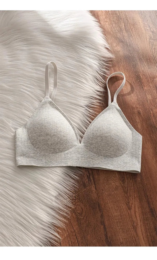 Cotton-Comfort Seamless Sports Bra | Anti-Sagging Support