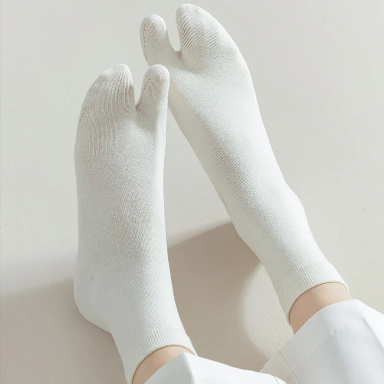 Women Cotton Five Toe Breathable Middle Tube Casual Socks