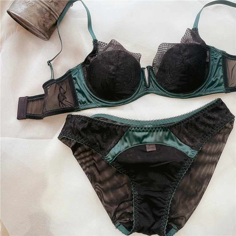 Floral Lace Plunge Push Up Bra Set – Elegant Underwire Lingerie