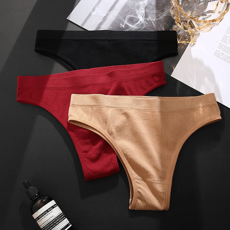 Seamless Brazilian Panties | Basic Mid-Rise Bikini