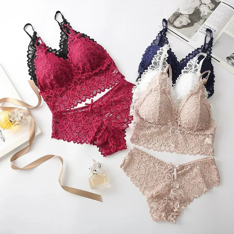 SEXY LACE WOMEN UNDERWEAR SET SEAMLESS WIRE FREE BRA AND PANTY EMBROIDERY LINGERIE SET