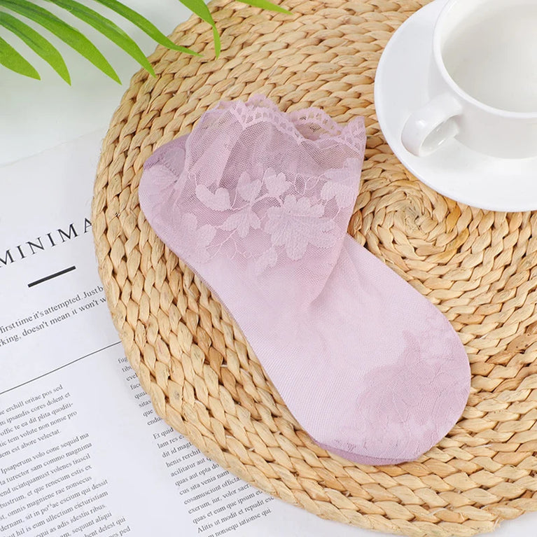 Women Lace Transparent Invisible Boat Socks for Summer Comfort