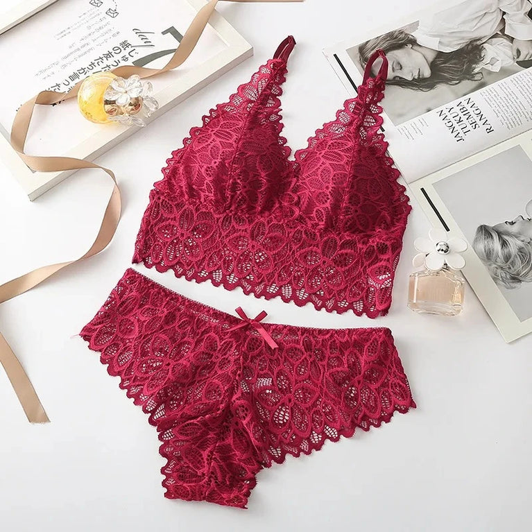 SEXY LACE WOMEN UNDERWEAR SET SEAMLESS WIRE FREE BRA AND PANTY EMBROIDERY LINGERIE SET