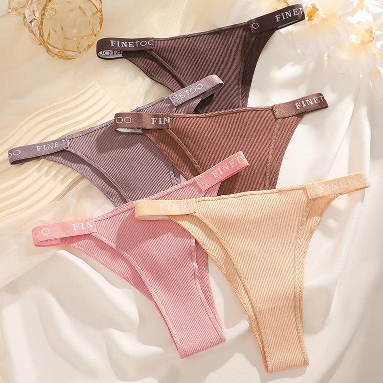 Seamless Cotton Briefs – Low-Rise Natural Comfort